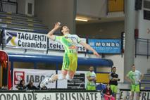 Sora flying in derby