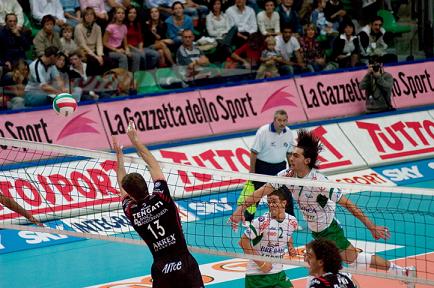 African rhythms before the match Cuneo – Macerata