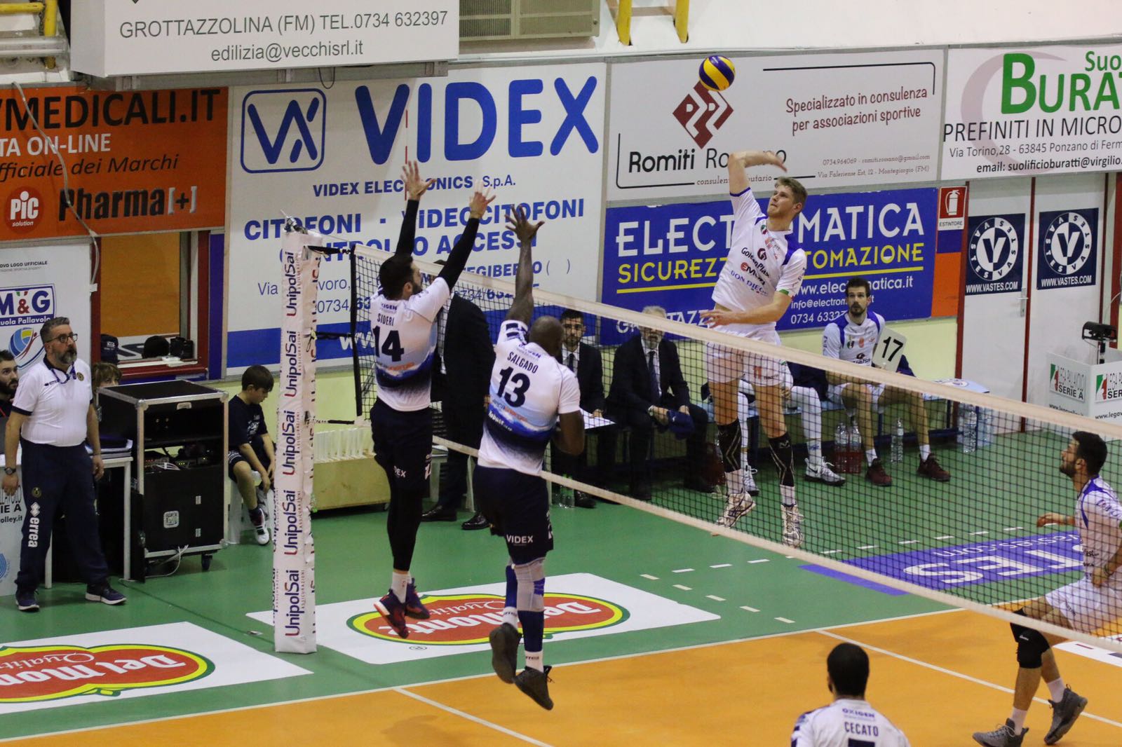 img_id_64233.jpg