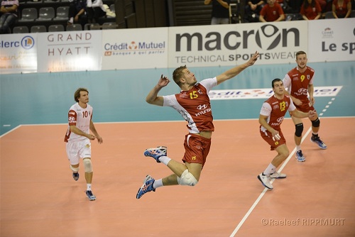 Brand new opposite Dusan Petkovic for Sora