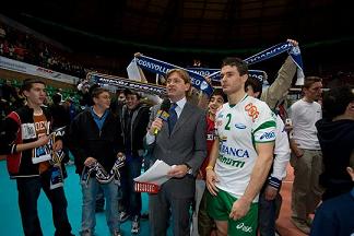 img_id_8245.jpg