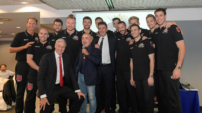 Che festa ieri sera! E quando spunta Paolo Cevoli…