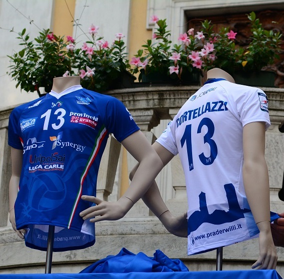 Merchandising, in vendita la maglia ufficiale personalizzata