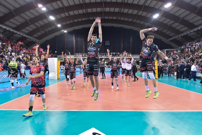 All’inferno e ritorno! Perugia fa festa al tie break contro la Lube!