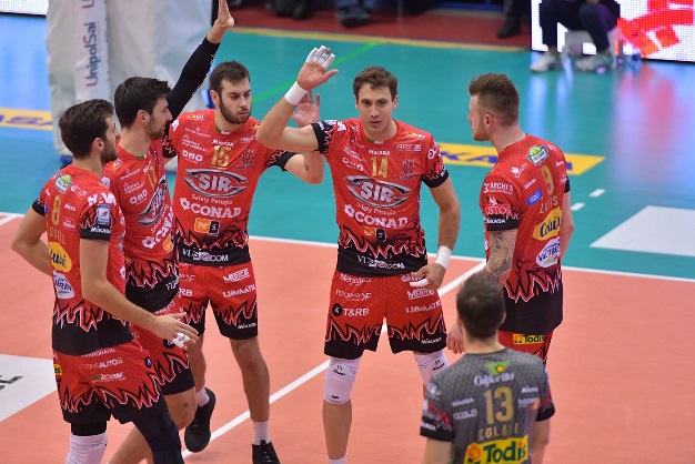 Il post Latina. Lo Zar Ivan Zaytsev: “Tre punti d’oro. E che spettacolo i Sirmaniaci!”