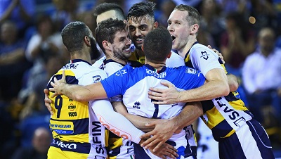 Domani brindisi degli auguri presso Parmareggio e interviste pregara ai giocatori.