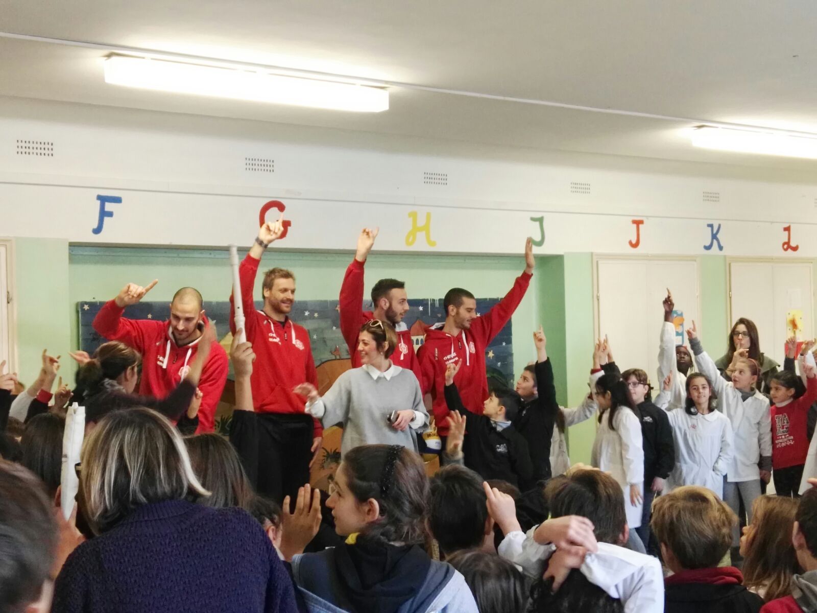“Full Immersion” nelle scuole santacrocesi per i biancorossi