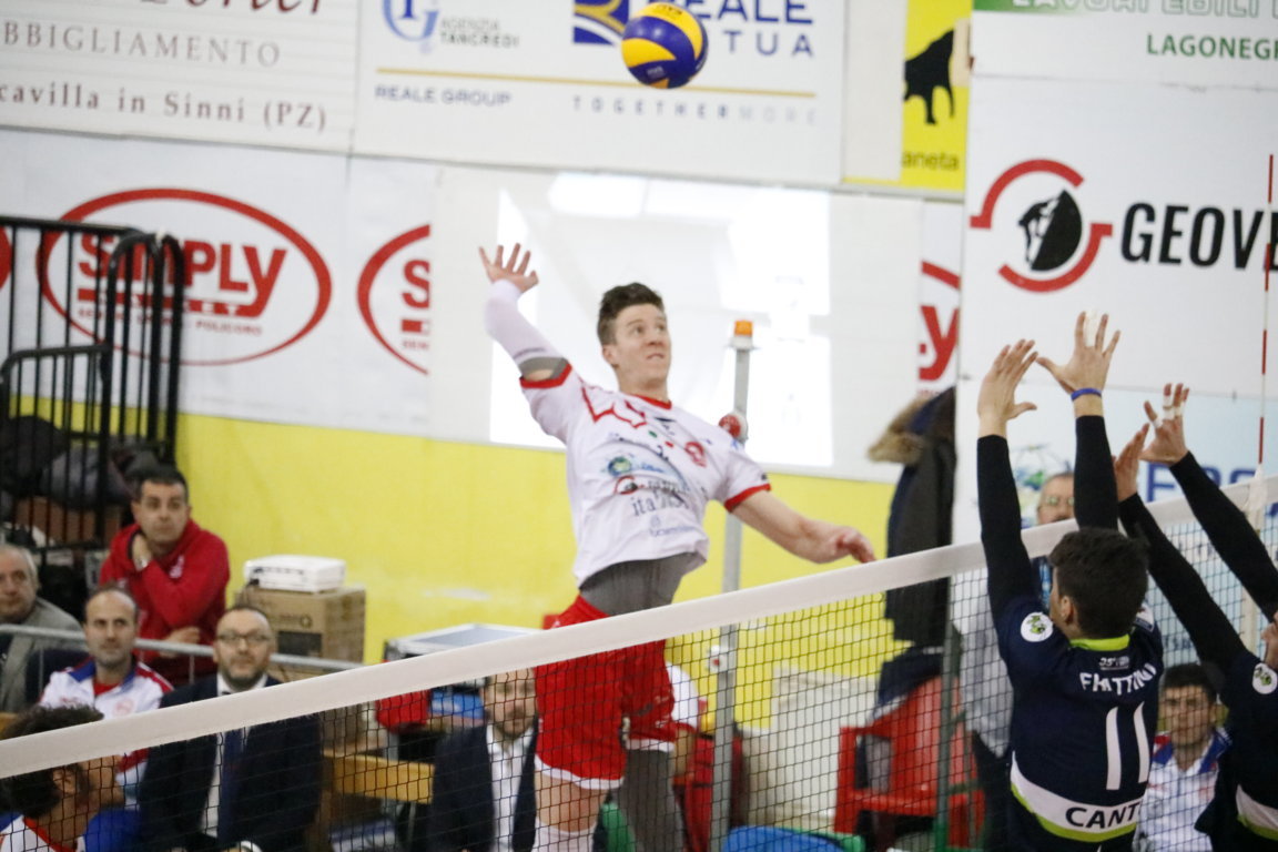Another home loss also versus Cantù