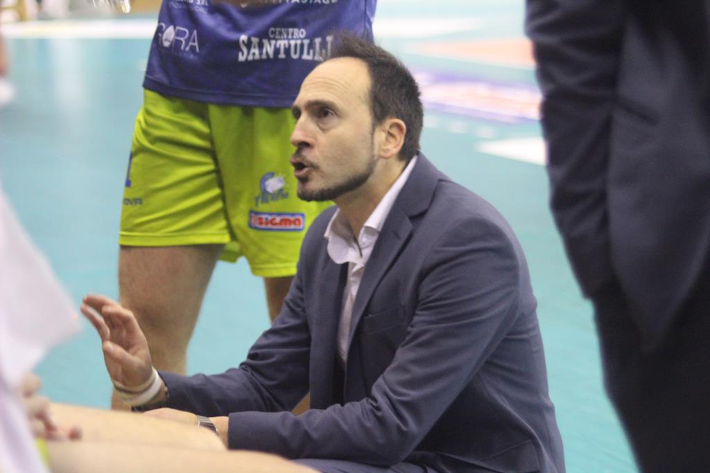 Coach Bosco: “Occasione sprecata con Cantù, punti salvezza fondamentali contro Ortona”