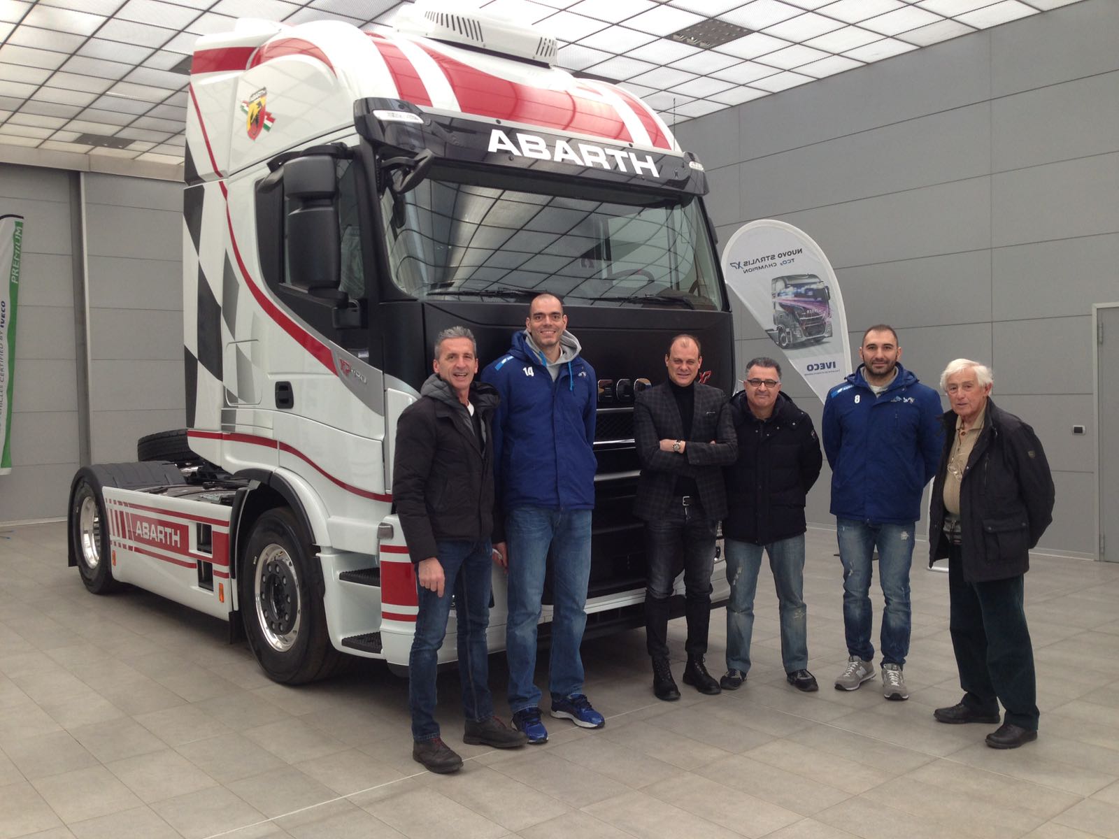 Dal volley alle quattro ruote: Paoletti e Mercorio visitano Iveco Garelli di Mondovì