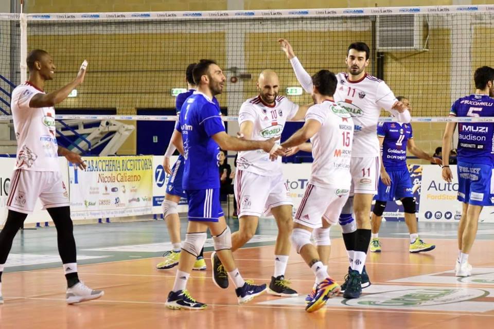 Key win at PalaJacazzi, playoffs!