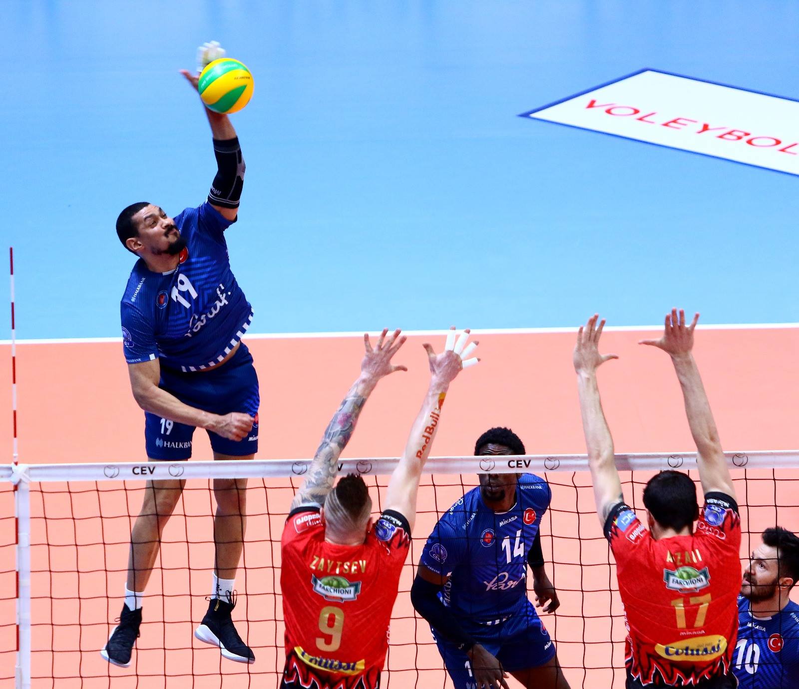 hernandez-arrivo-a-siena