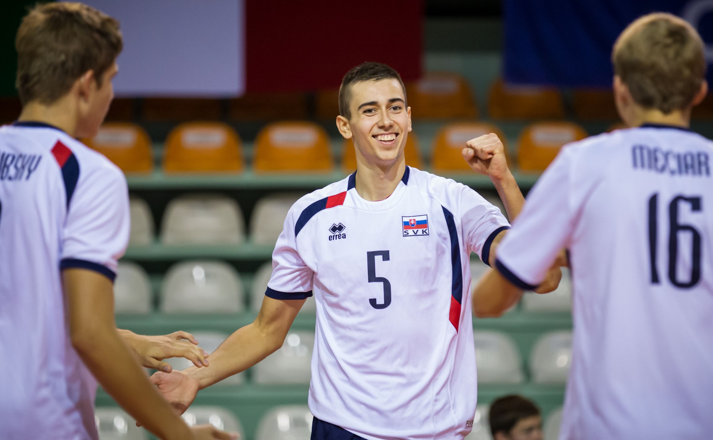 Filip Gavenda brand new Latina’s opposite