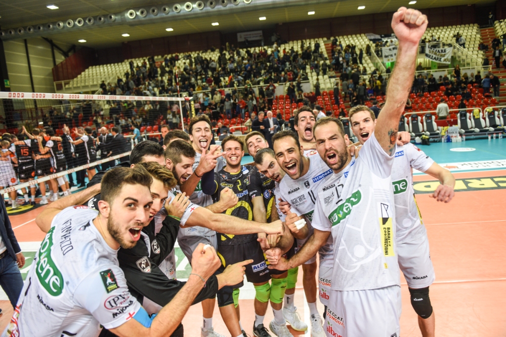 Che carattere! Altri 3 punti per la Kioene contro Siena