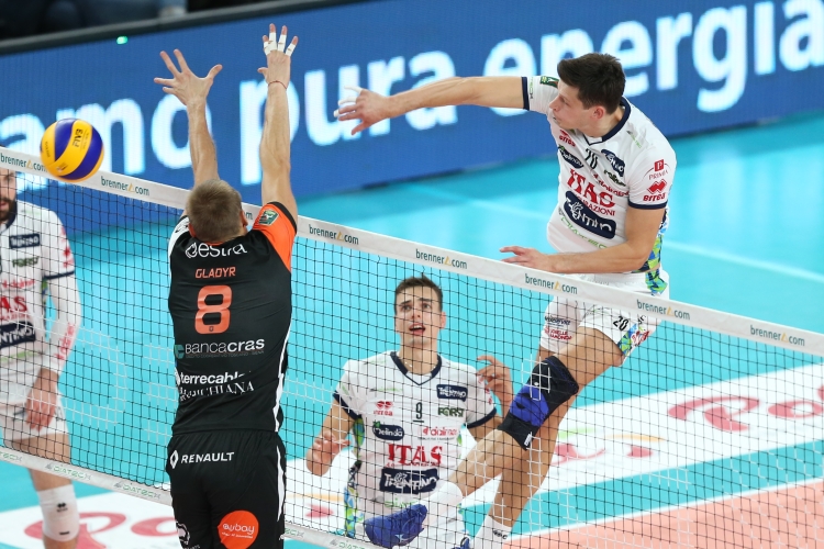 SuperLega in campo a Santo Stefano: Campioni del Mondo a Siena per la prima di ritorno