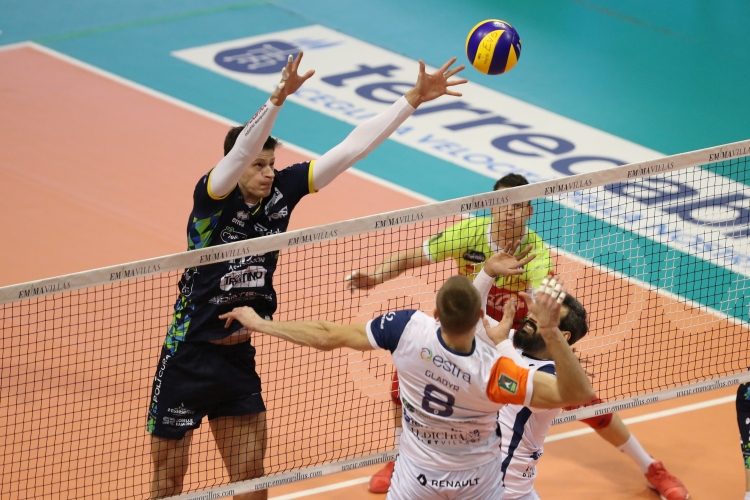 SuperLega, il girone di ritorno si apre col 3-1 a Siena: diciassettesima vittoria di fila
