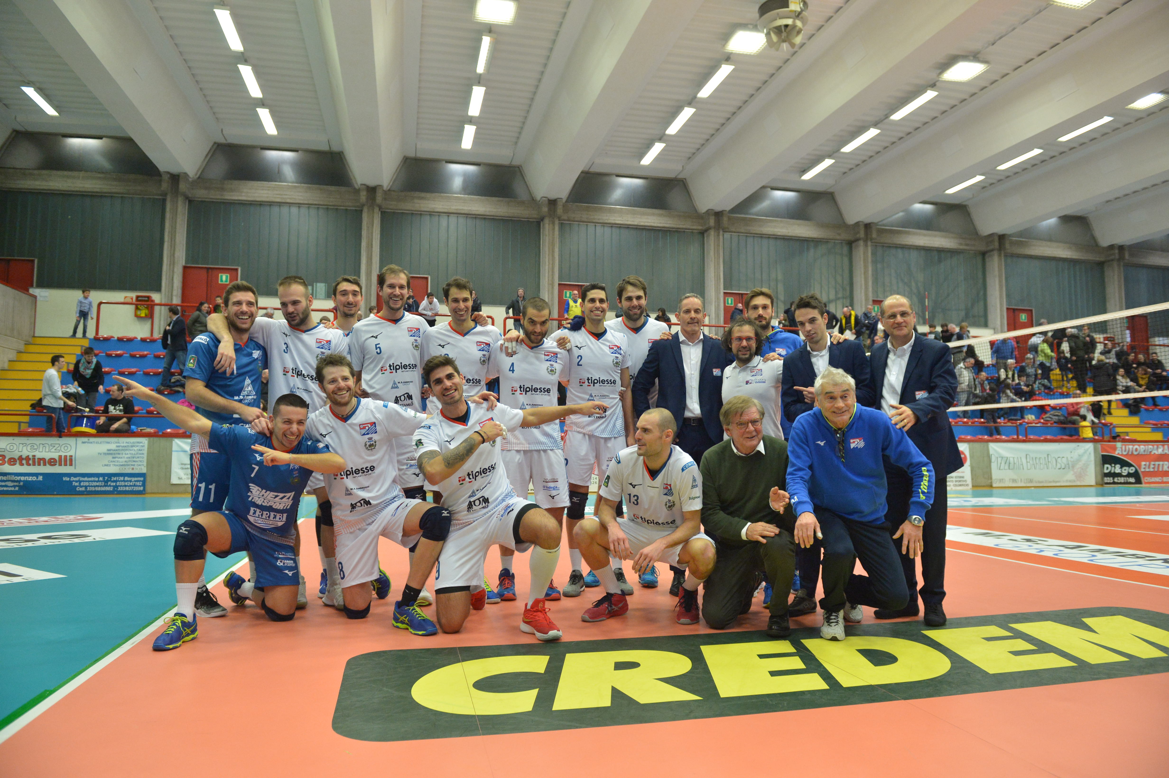 Tipiesse spettacolare: doppia rimonta e vittoria al tie break