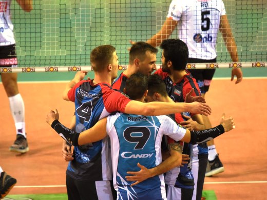 Abbraccio Vero Volley Monza