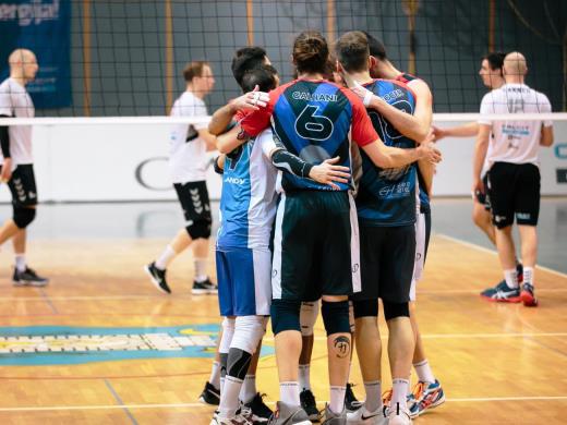 Abbraccio Vero Volley Monza rid