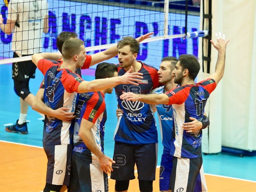 Abbraccio Vero Volley Monza