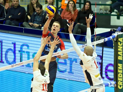 Dzavoronok in attacco