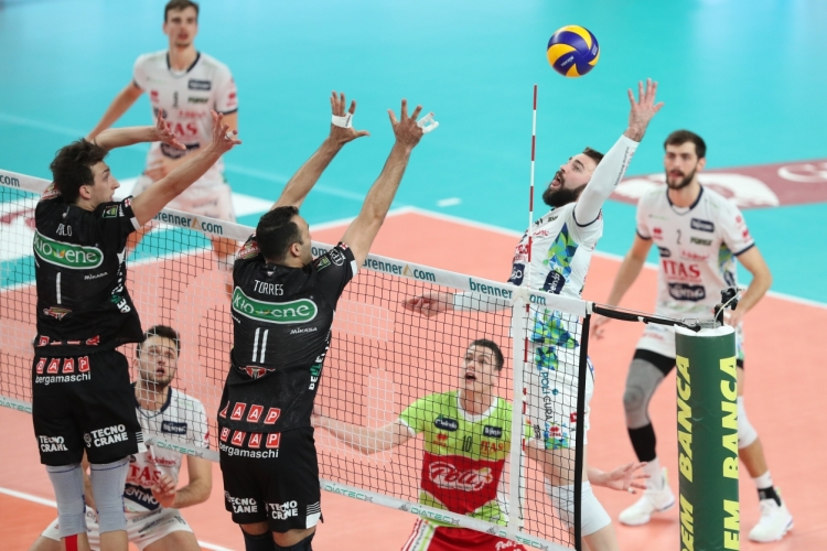 I Play Off Scudetto Credem Banca 2019 iniziano col piede giusto: 3-0 casalingo su Padova