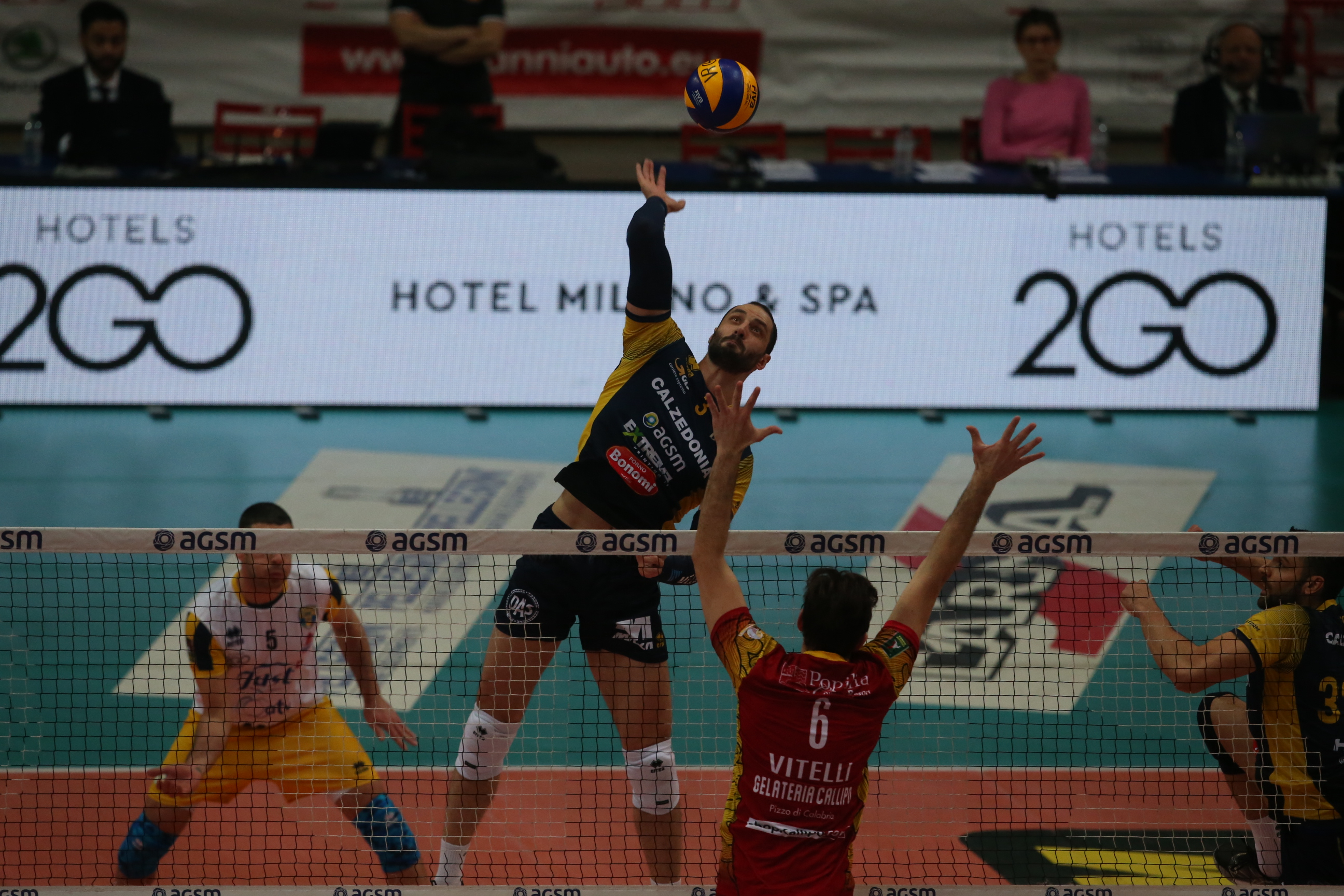 Easy win for Calzedonia over Tonno Callipo