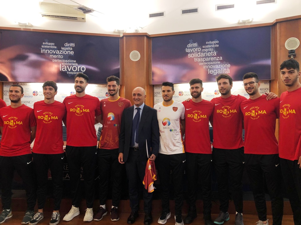 Leodori con la squadra maschile_