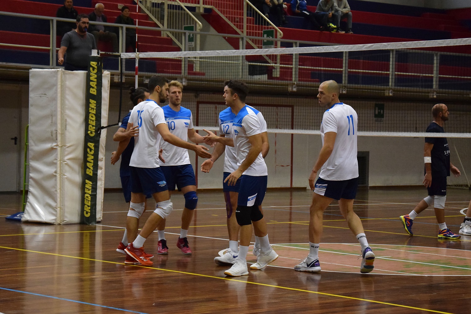 Vbc Synergy Mondovì esulta - Copia