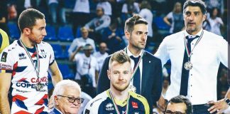Il nostro Presidente, premia la seconda classificata alla Del Monte Supercoppa 2019