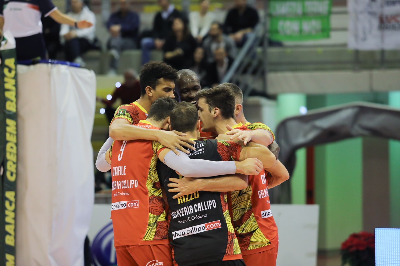 TOP VOLLEY CISTERNA - TONNO CALLIPO CALABRIA