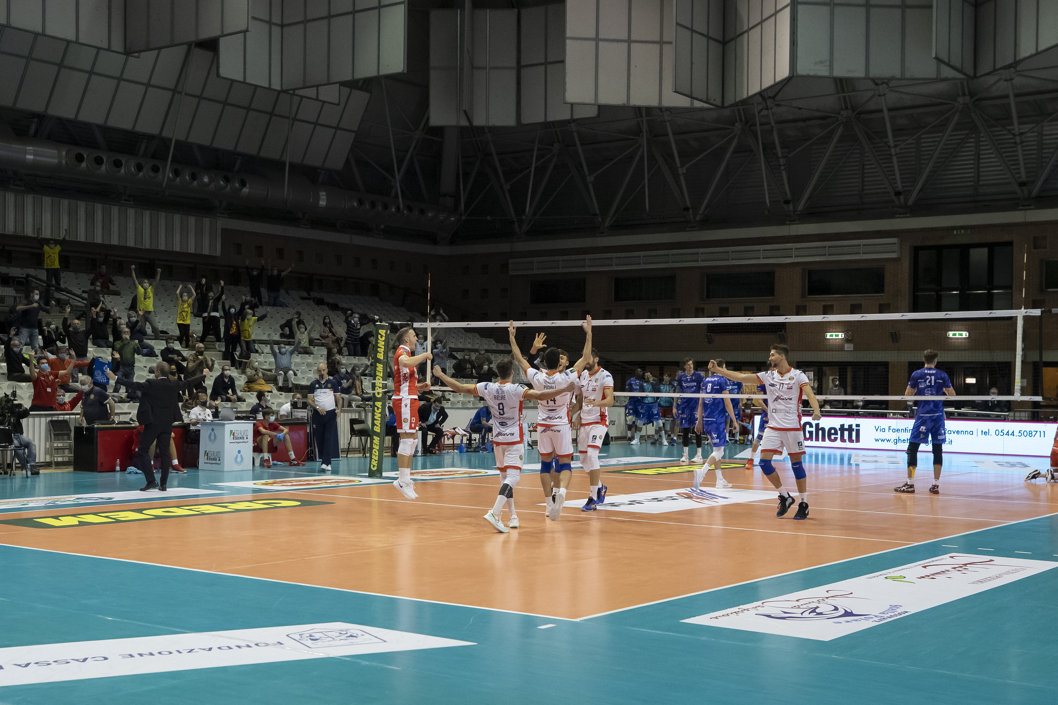 Consar, squadra in campo