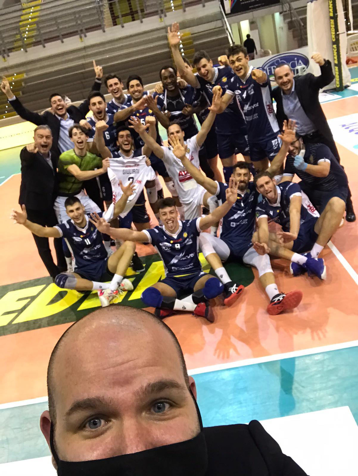 Consar gioia dopo la vittoria Consar, la gioia finale dopo la vittoria a Cisterna
