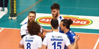 Un Vbc Synergy Mondovì discontinuo cede a Reggio Emilia