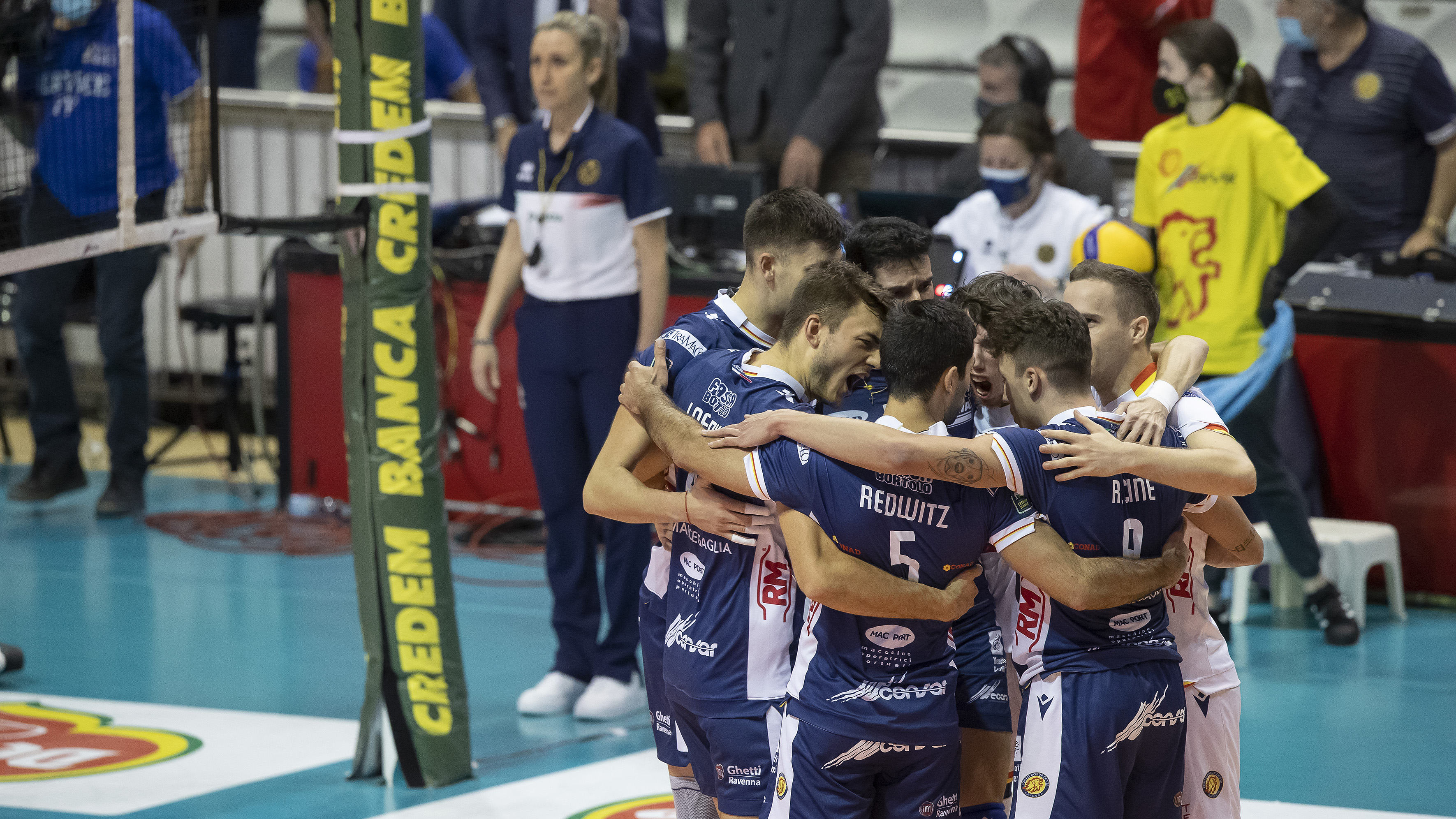 Consar Ravenna - Cucine Lube Civitanova 2-3. Gioia dei giocatori in campo