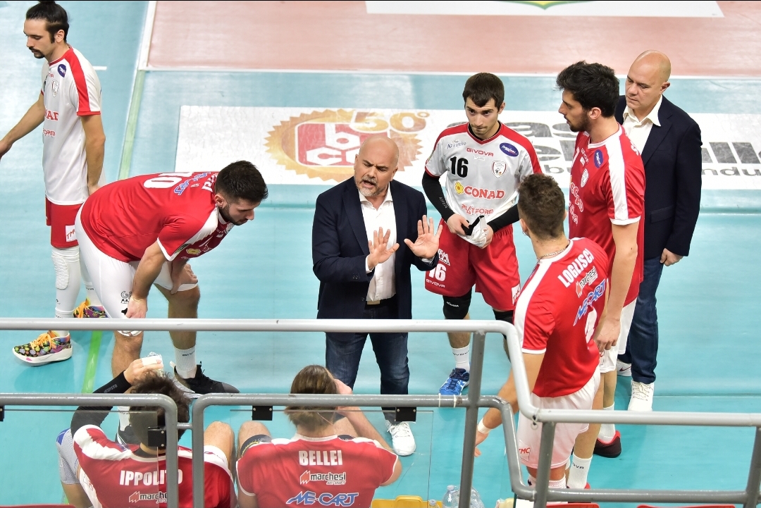 coach