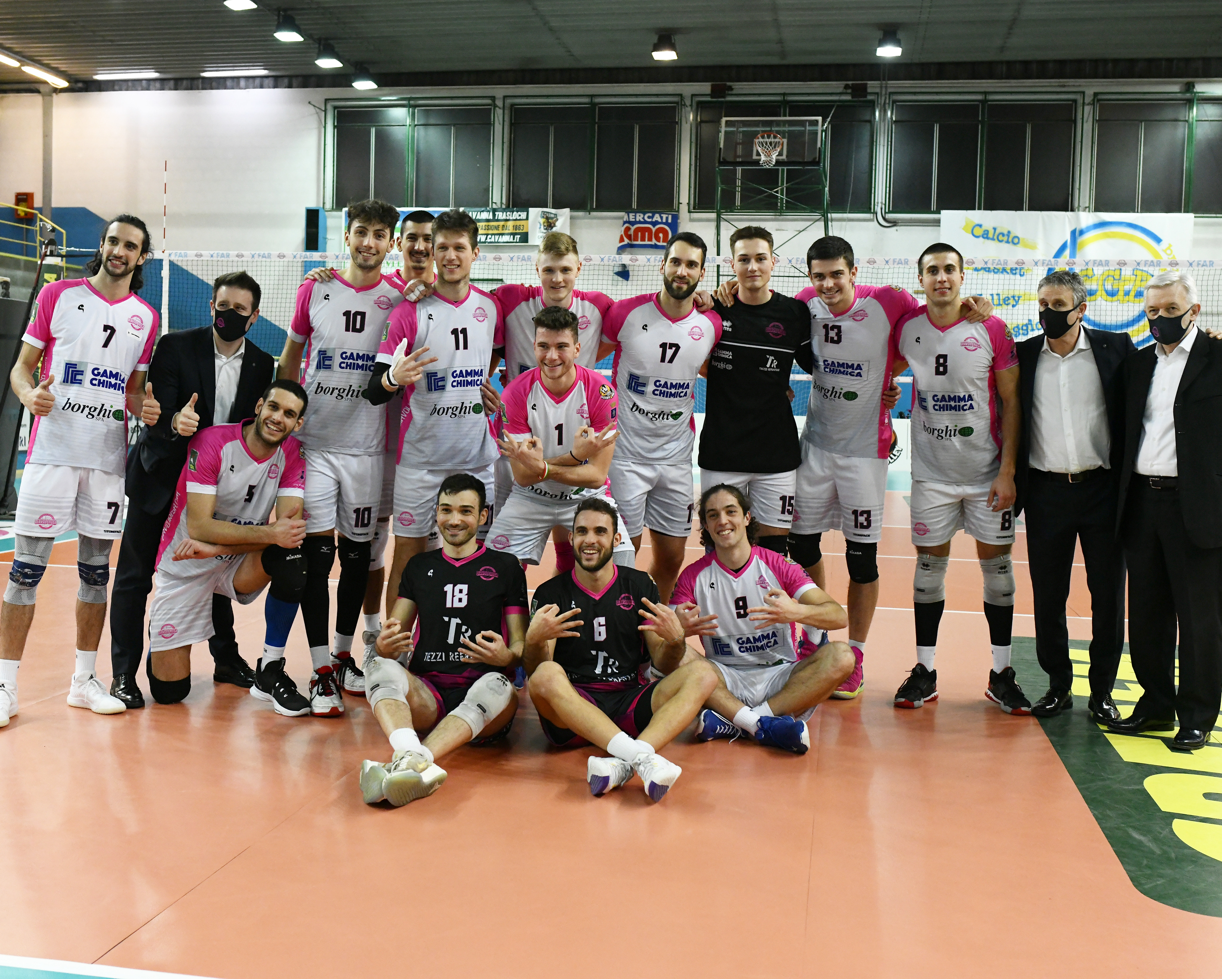 Foto post vittoria Gamma Chimica Brugherio