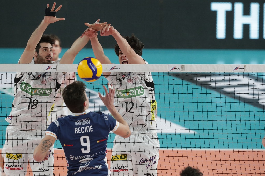 VOLLEY PALLAVOLO. Consar Ravenna - Kioene Padova.
