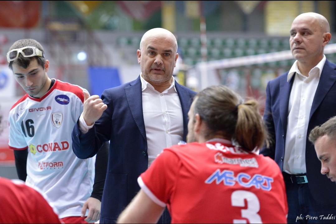 coach