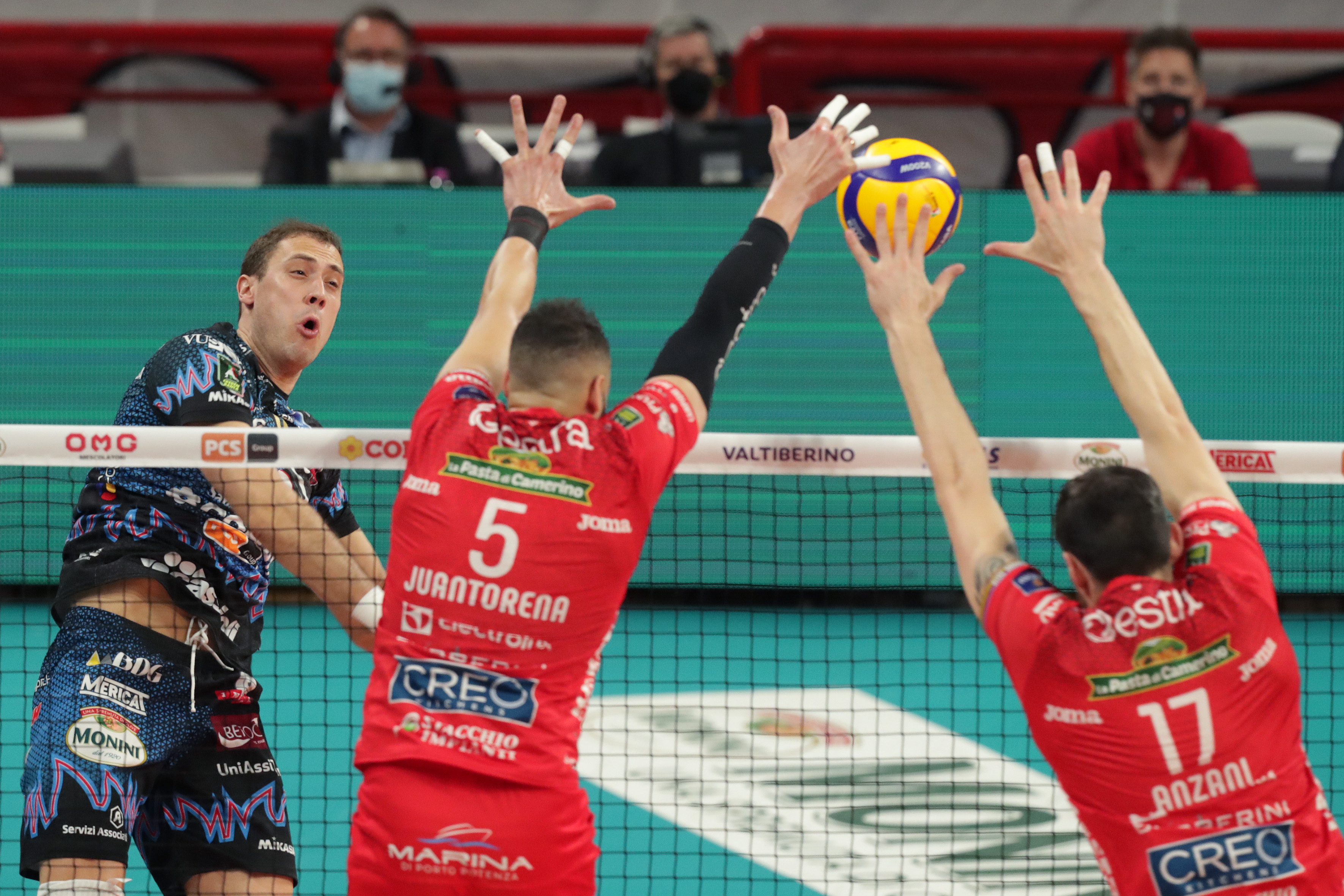 PERUGIA 21/04/21.VOLLEY PALLAVOLO. SUPERLEGA CREDEM BANCA 2020-2021 GARA 3 FINALE PLAYOFF. SIR SAFETY CONAD PERUGIA - CUCINE LUBE CIVITANOVA.