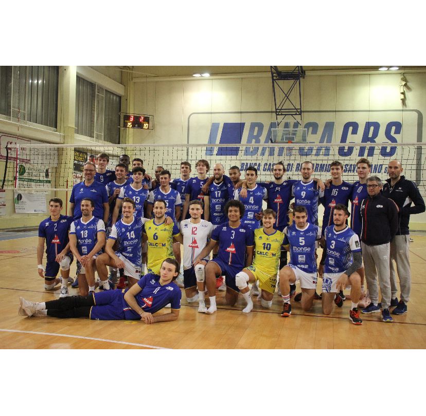 foto di gruppo Savigliano-U20 francese