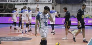 Cantù vince al PalaEstra al tiebreak
