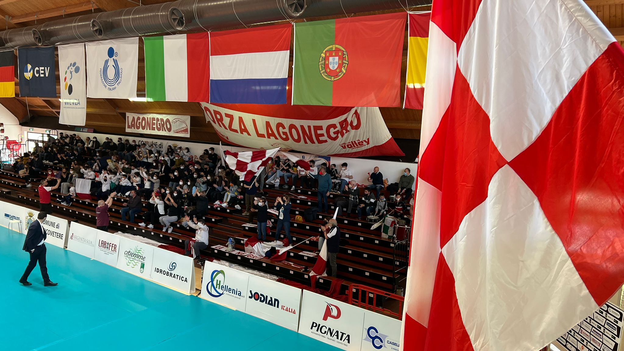 palasport con pubblico
