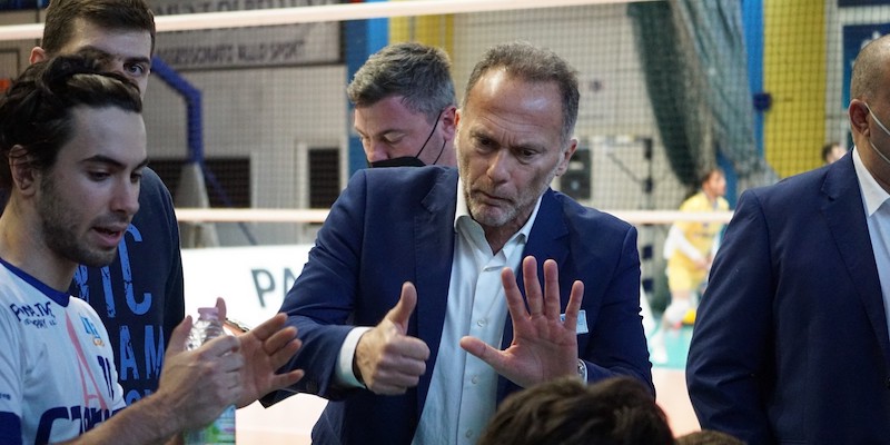 Paolo_Tofoli_durante_un_timeout