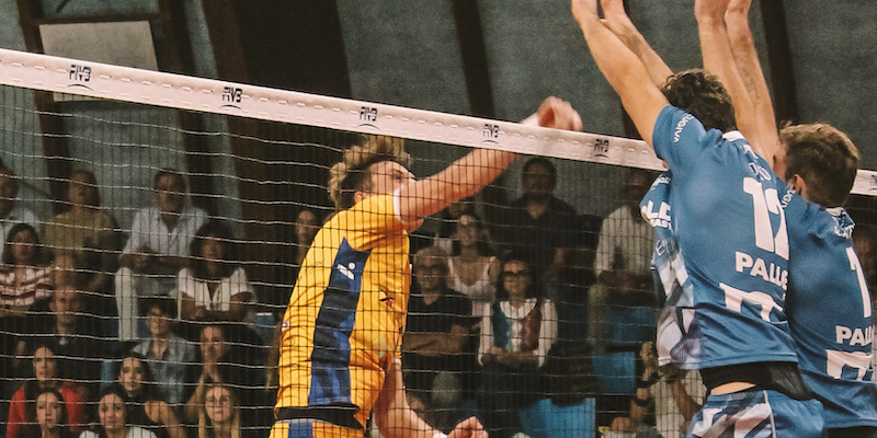 Azione_del_match_di_andata_a_Mirandola