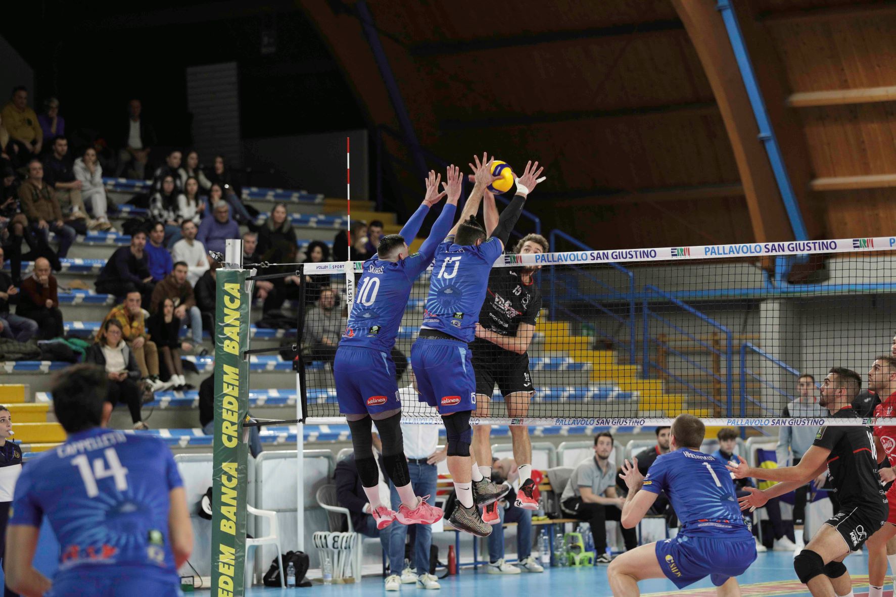 skuodis e antonaci muro su marks