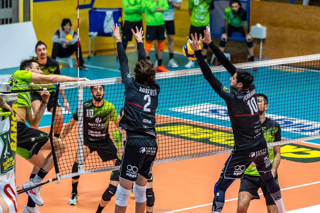 Roberti e Ferraro a muro
