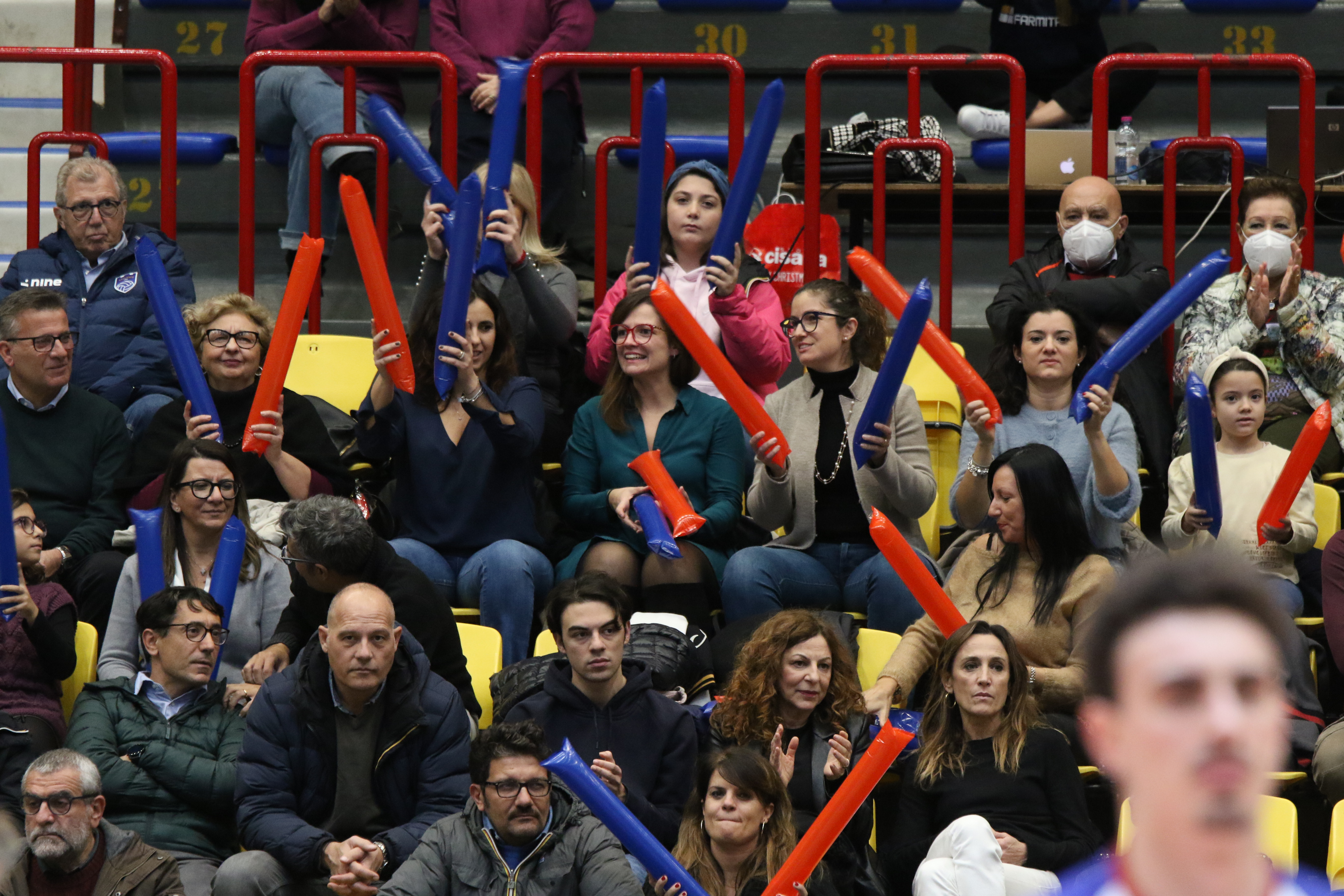 Farmitalia Saturnia - Supporter biancoblu