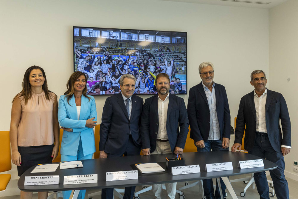 pallavolo-macerata-Ufficiale il nuovo main sponsor la squadra di A3 si chiama Banca Macerata