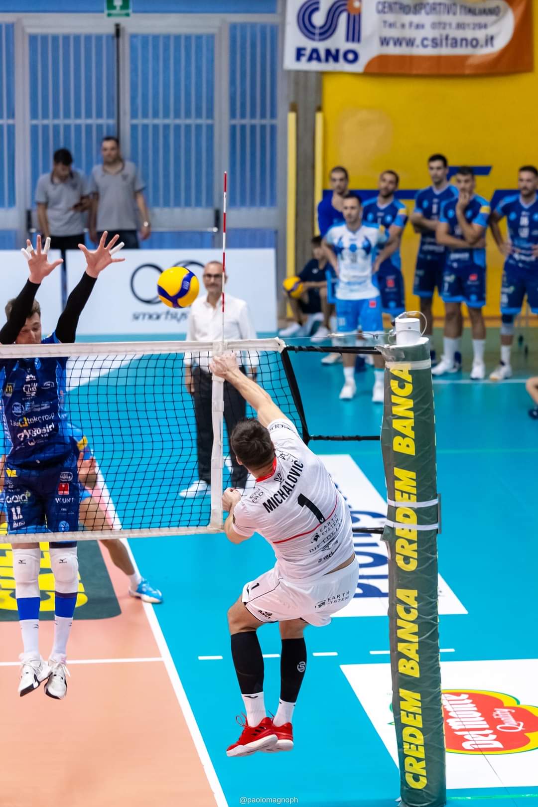 Fano-Napoli con Michalovic in attacco